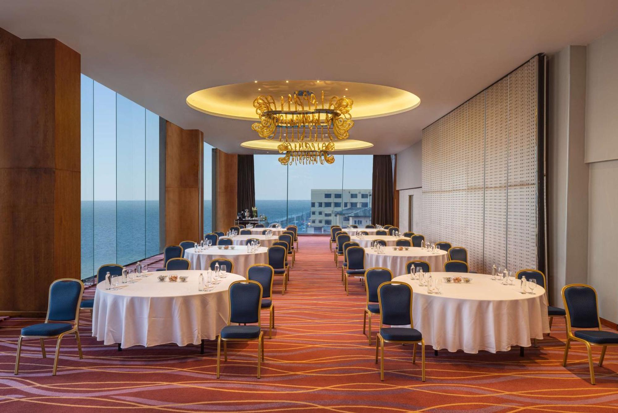 Radisson 4*